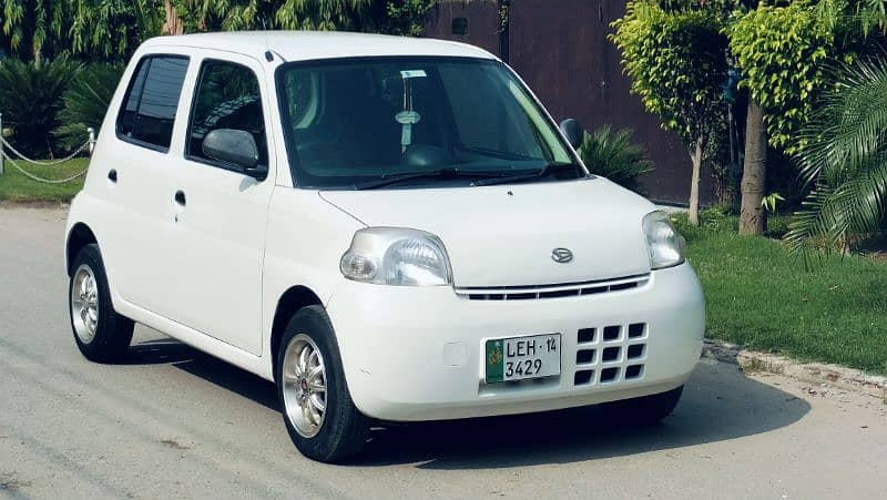 Daihatsu Esse 2010 17