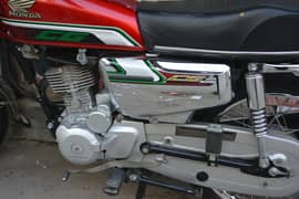 Honda CG 125 2023