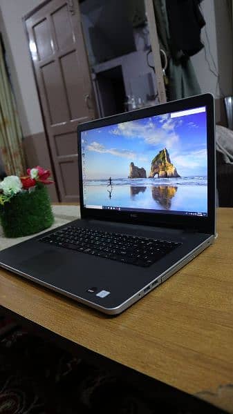 Laptop i7, 6th generation 9