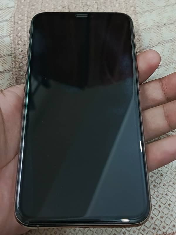 Iphone 11 Pro max Jv non pta in lush condition in 92 battery health 9