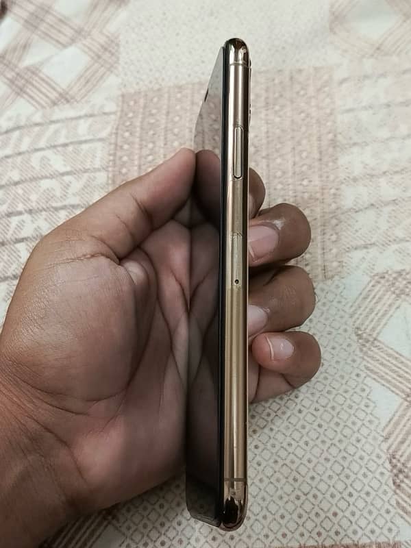 Iphone 11 Pro max Jv non pta in lush condition in 92 battery health 12