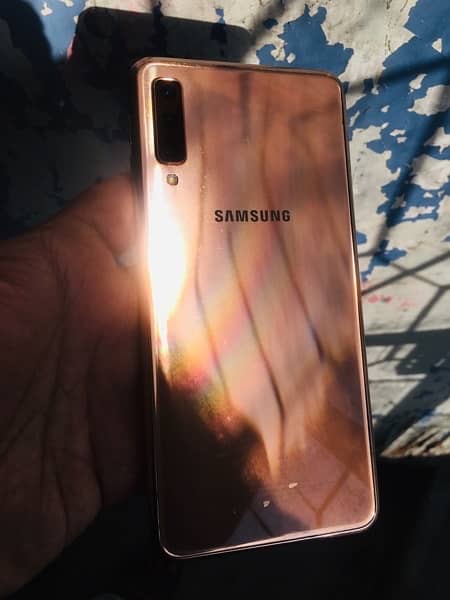 samsung A7 2018 4