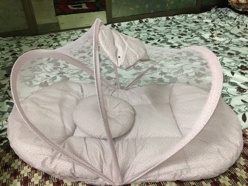 baby sleeping cot 4