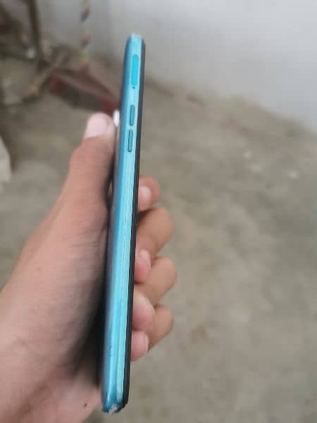 realme 5i 1