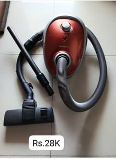 Samsung Vacuum Cleaner, Lightly Used, with Original Accessories"