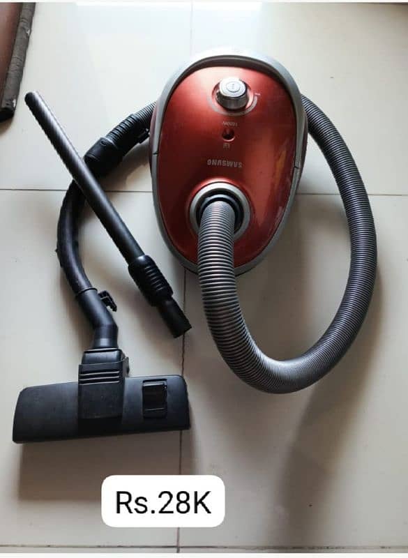 Samsung Vacuum Cleaner, Lightly Used, with Original Accessories" 0