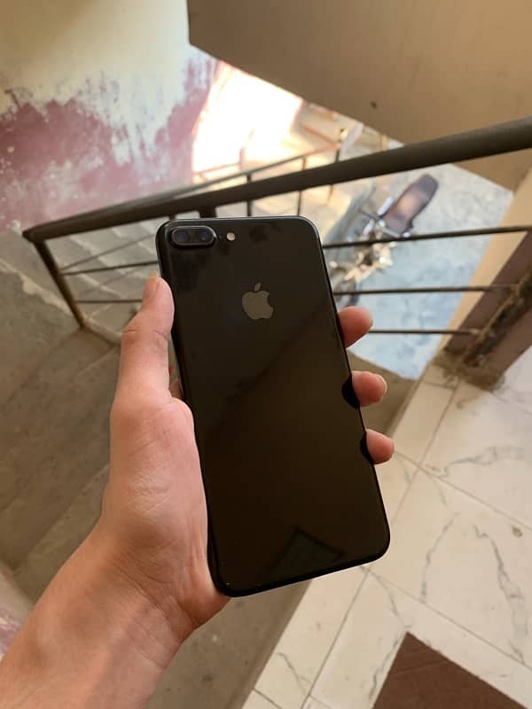 iPhone 7 plus 128gb Pta approved 1