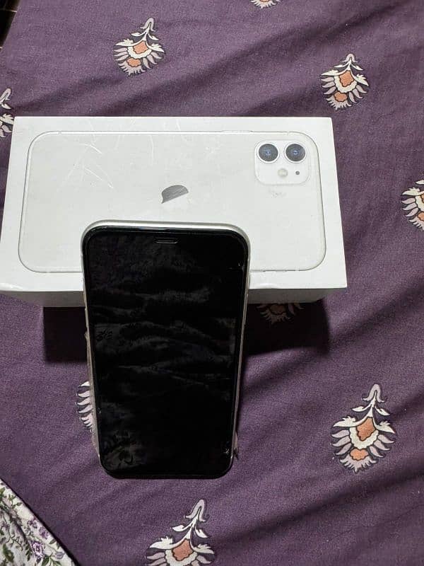 iphone 11 with box pta approved 2