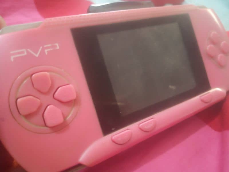 I selling my pvp family game console good  condition but no battery 1