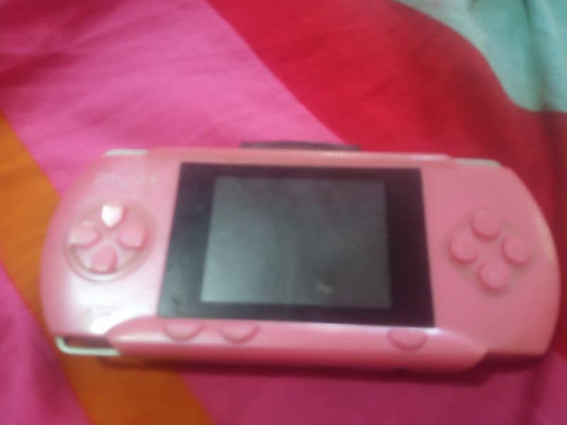 I selling my pvp family game console good  condition but no battery 3