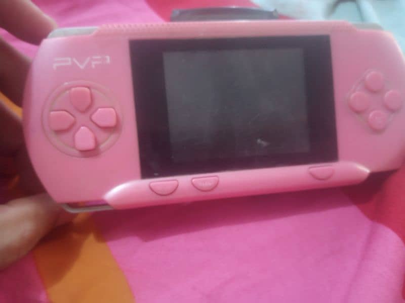 I selling my pvp family game console good  condition but no battery 6