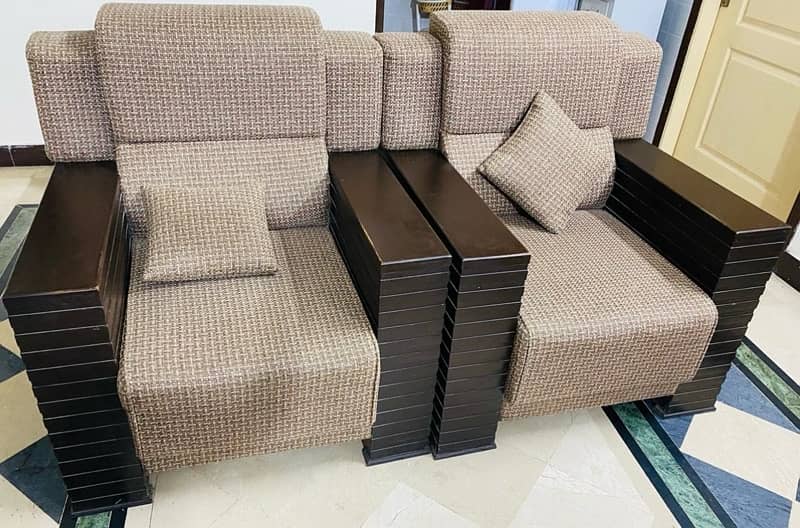 5 Seater Sofa Set 1