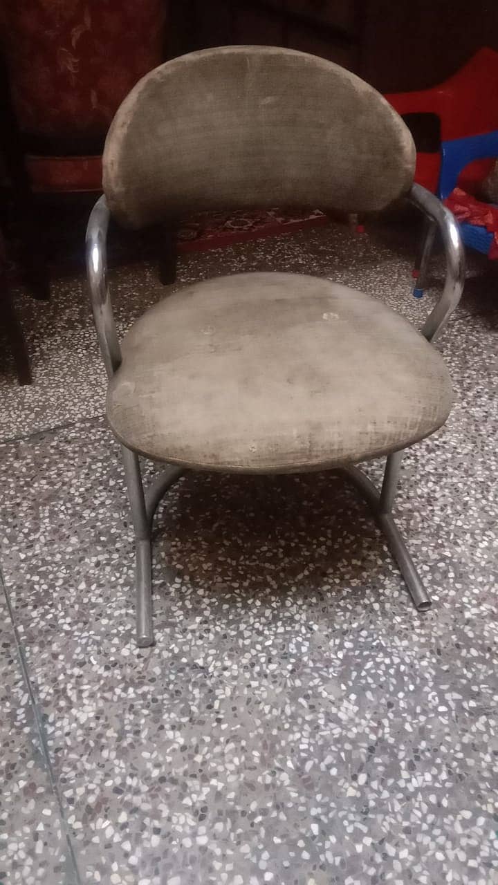 Home sitting chairs 2