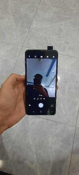 Motorola One Hyper available in good condition 4gb 128gb pta approved 6