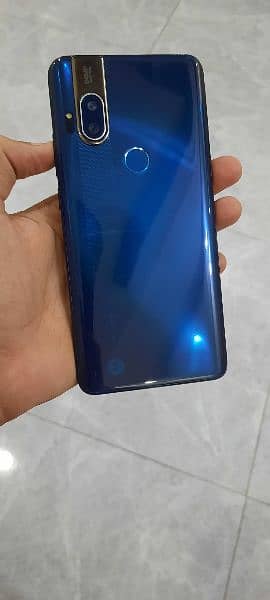 Motorola One Hyper available in good condition 4gb 128gb pta approved 7