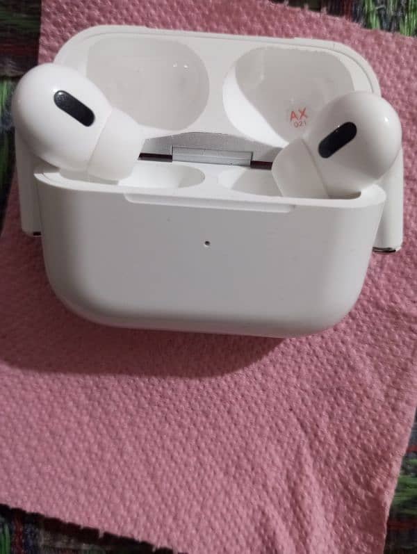 AIRPODS PRO 2nd Generation with a FREE Silicone case 2