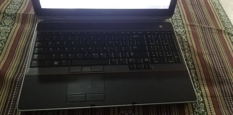 Dell i5 4th generation 6gb ram 128gb ssd hard 1