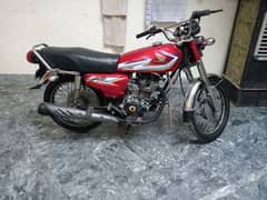 125 Model 2016 Colour Red