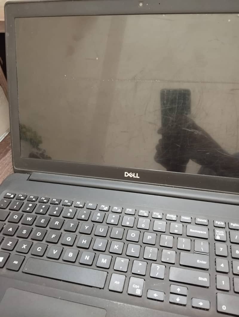 I5, 8th Gen DELL 3500 1