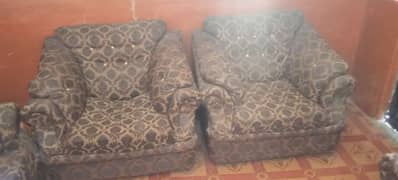 7 seater sofa set urgent for sell