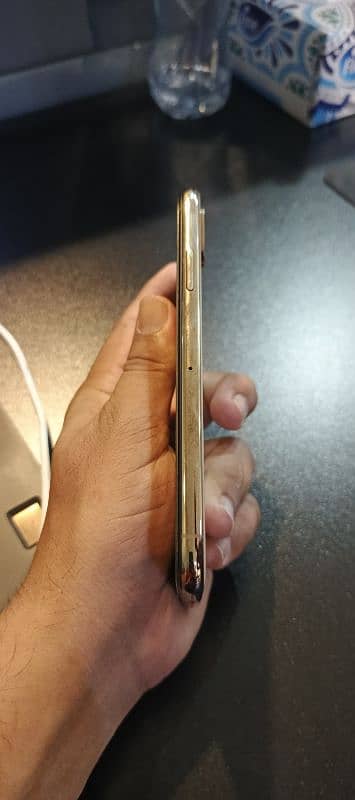 iPhone XS 64Gb Non PTA 3