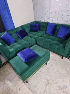 L shape good quality with molty foam sofa set in 5 pieces with table.