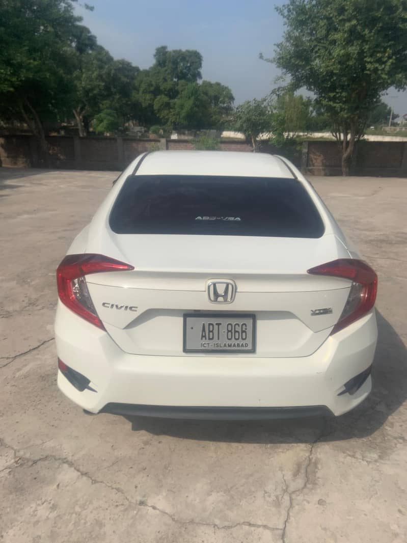 Honda Civic Turbo 1.5 2016 Model Excellent Condition 2