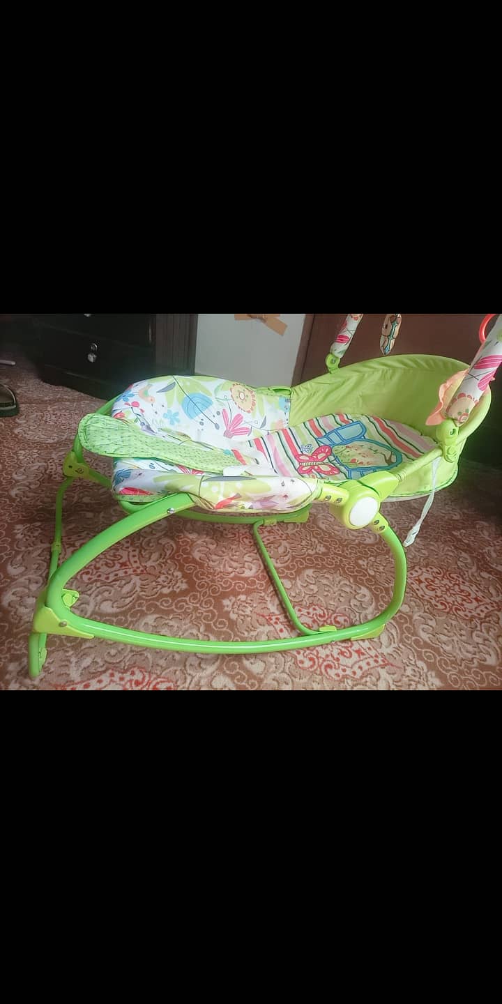 Baby rocker plus chair 2 in 1 for sale in excellent condition 2