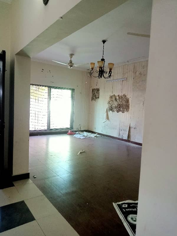 3 Bed House Available For Sale in Askari 11 Lahore Pakistan 23