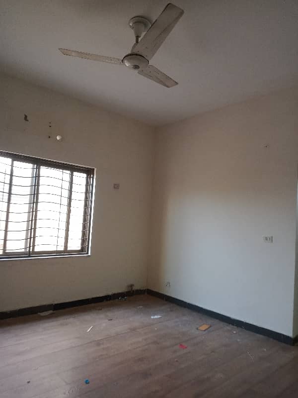 3 Bed House Available For Sale in Askari 11 Lahore Pakistan 25