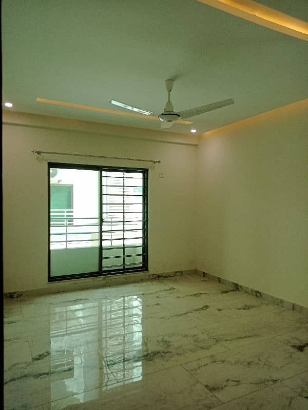 3 Bed Apartment Available for Sale in Askari 11 Lahore 10