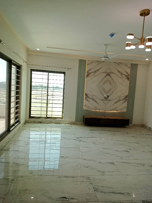 3 Bed Apartment Available for Sale in Askari 11 Lahore 11