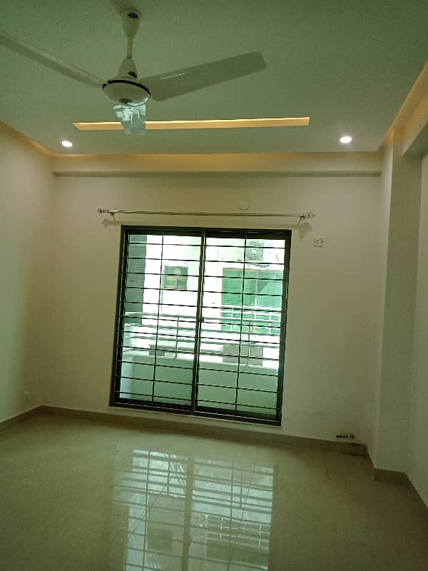 3 Bed Apartment Available for Sale in Askari 11 Lahore 12