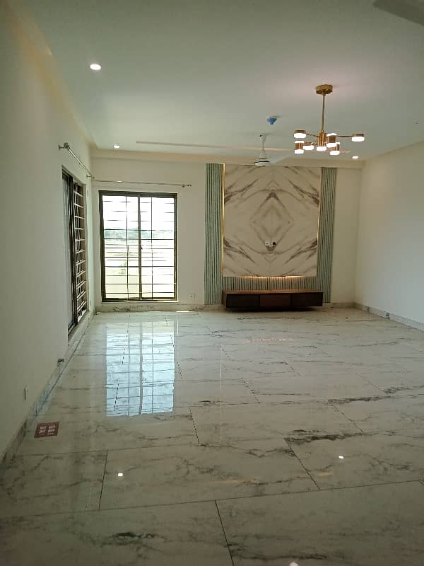 3 Bed Apartment Available for Sale in Askari 11 Lahore 15