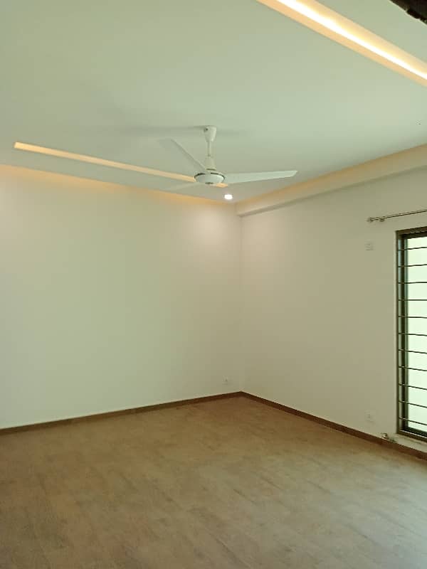 3 Bed Apartment Available for Sale in Askari 11 Lahore 45