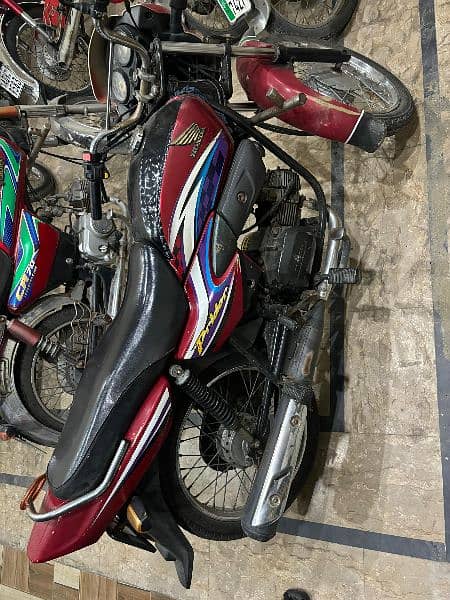 Honda Proidor 100cc Red color bike for sale 1