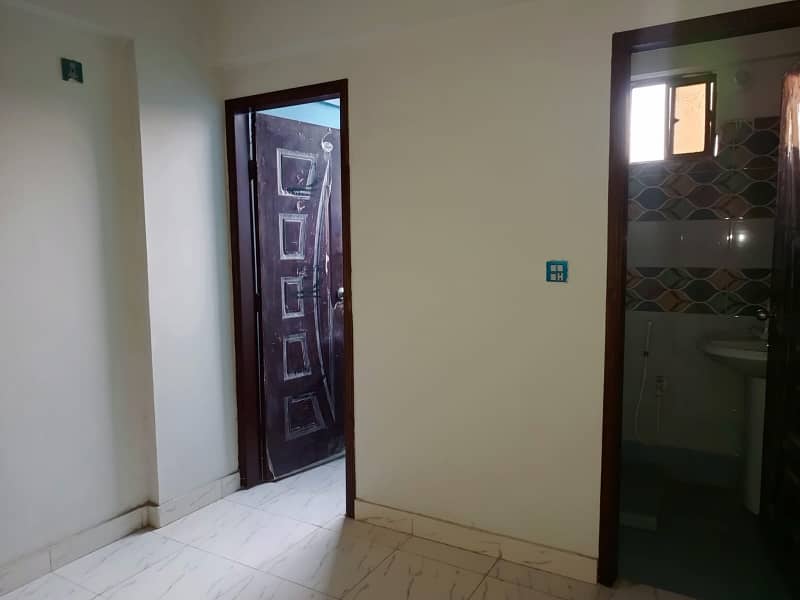 Ideally Located House Of 240 Square Yards Is Available For sale In Karachi 1