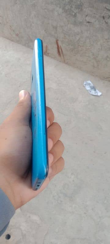 Infinix smart 6 good condition with changer 1