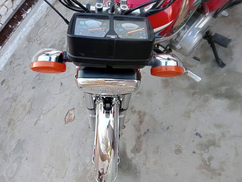 Honda 125 for sale urgent need of money 03007242144 5