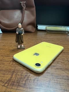 Non PTA iPhone XR 64 GB in good condition only mobile