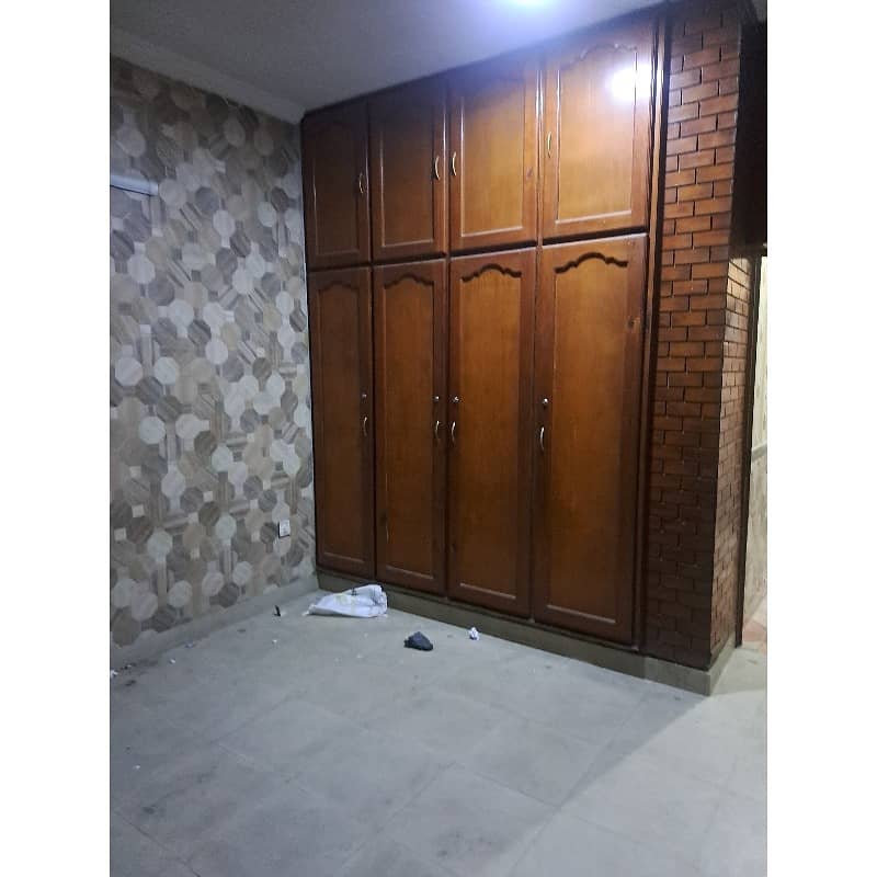 10 Marla House In Umar Block On 45 Feet Road Is Available For Sale 1