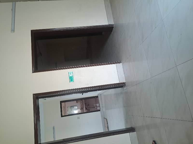 10 Marla House In Umar Block On 45 Feet Road Is Available For Sale 13