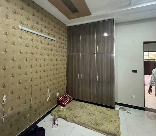 Get A 5 Marla House For sale In Johar Town 1