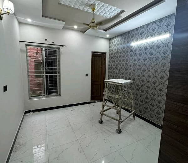 Get A 5 Marla House For sale In Johar Town 2