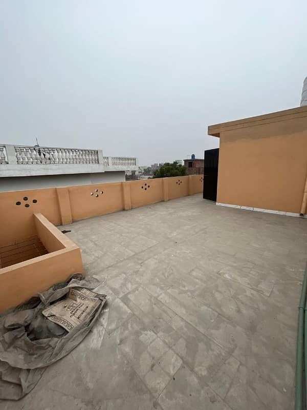 Brand New 4 Marla House Available In Gajju Matah For sale 15