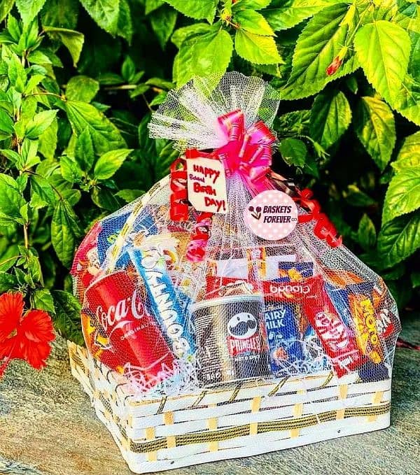 Customized Gift Baskets For Birthdays, Gift Boxes, Chocolate Bouquet 8