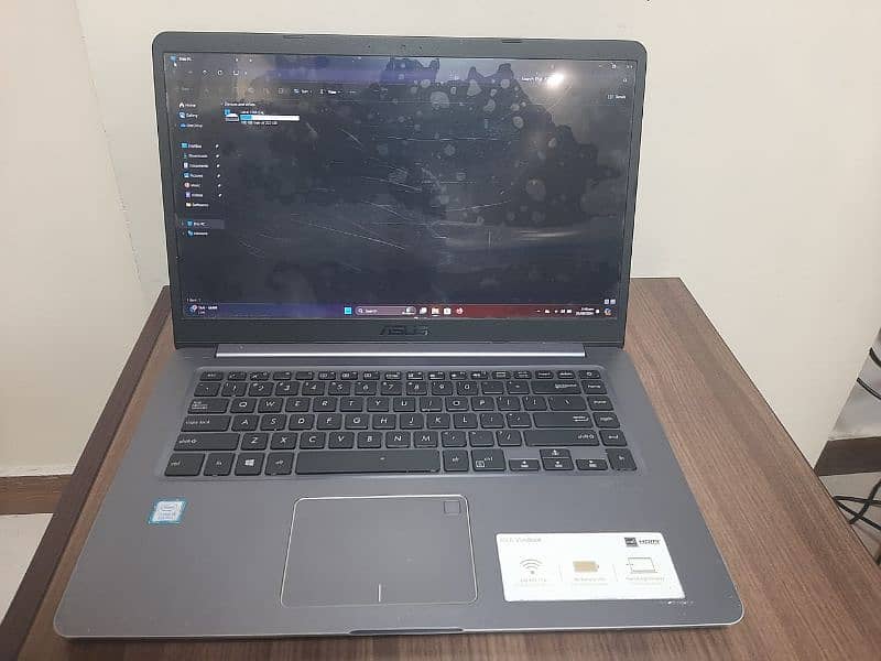 ASUS LAPTOP 1