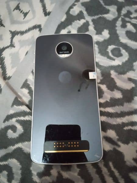 I'm Selling My Moto Z Play Droid 0318/2149/505 4