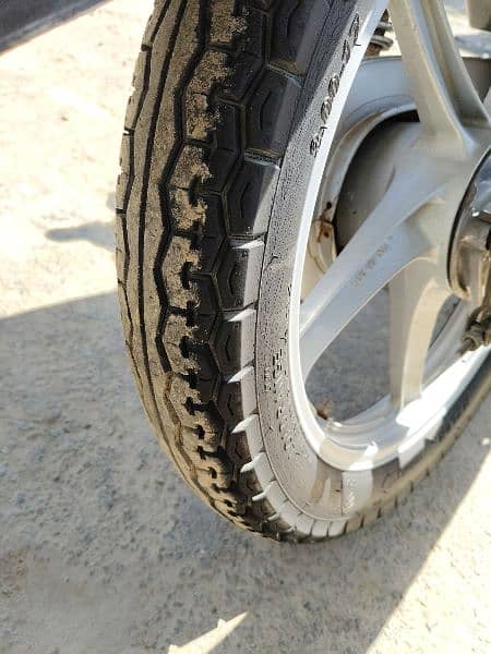 Crown 125 self start Alloy Rims 6