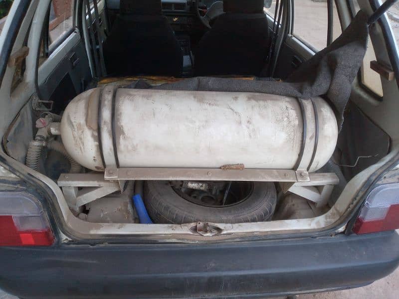 Mehran Car CNG kit with Bug Cylinder 3